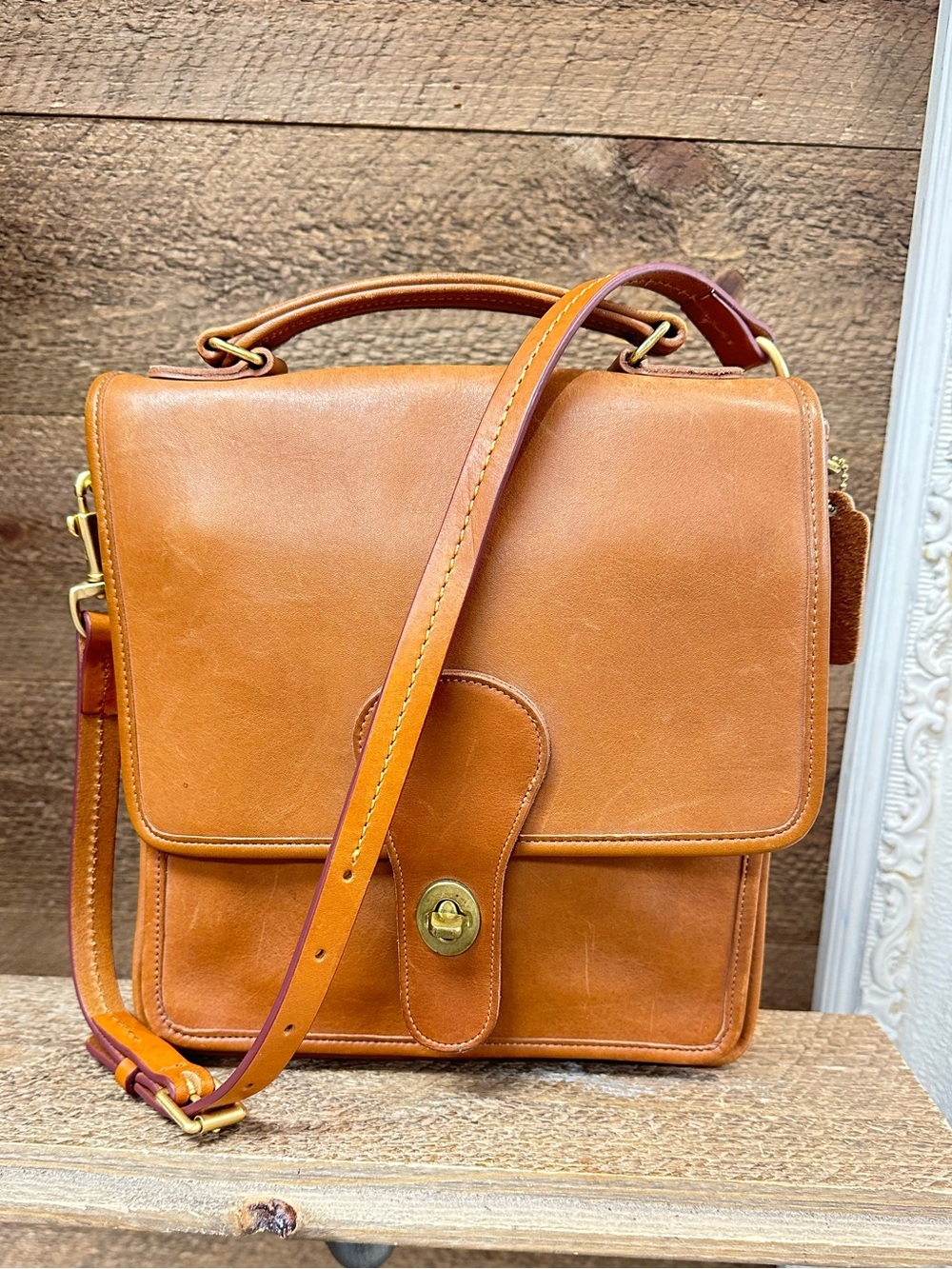Vintage Coach Willis Bag British Tan Leather Shoulder Bag USA Made